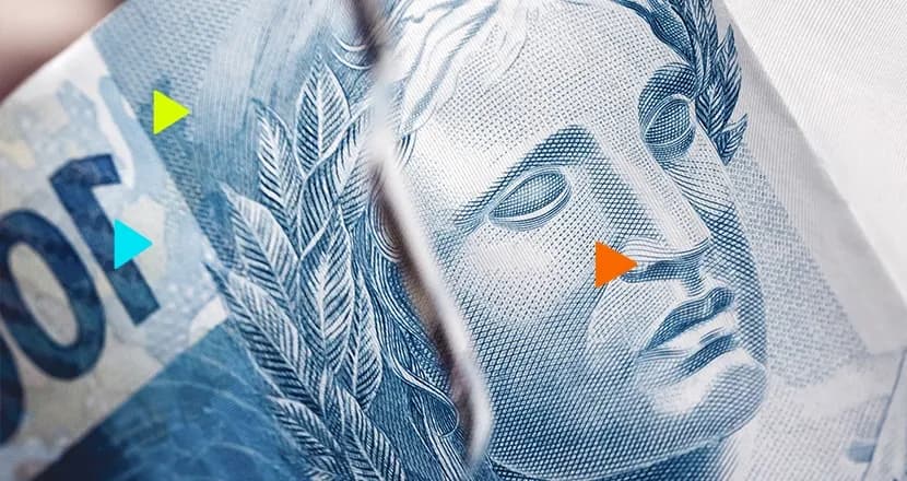 cédula de dinheiro representando quando entra em vigor a reforma tributária